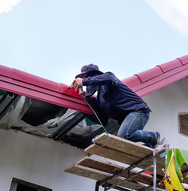 Expert Gutter and Roof Repair: Keeping Elmwood Park Properties Dry and Protected