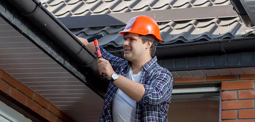 Gutter Fascia Repair in Elmwood Park