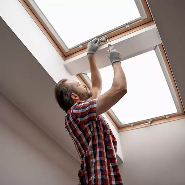 Why Elmwood Park, IL Homeowners Choose Elmwood Park Roofing Pro for Skylight Repair?