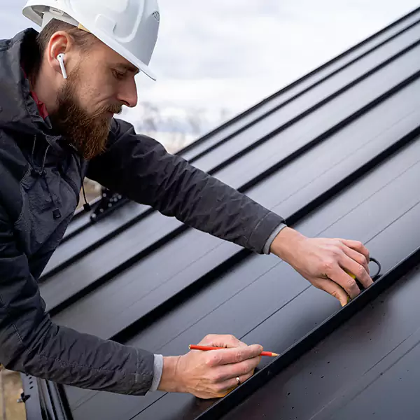 Why Elmwood Park Property Owners Choose Elmwood Park Roofing Pro for Tin Roof Repair service?